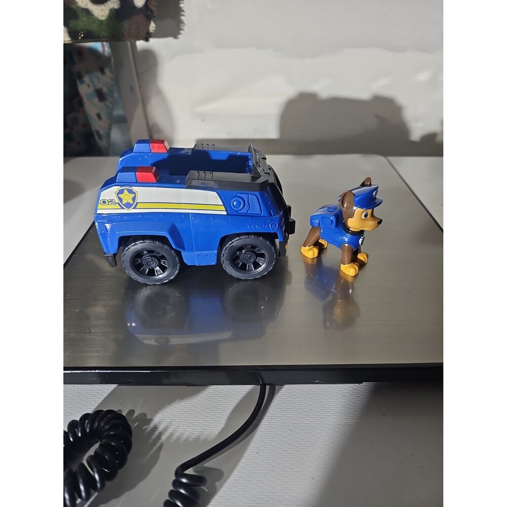 Paw Patrol Chase Pup & Police Cruiser Vehicle - Spinmaster